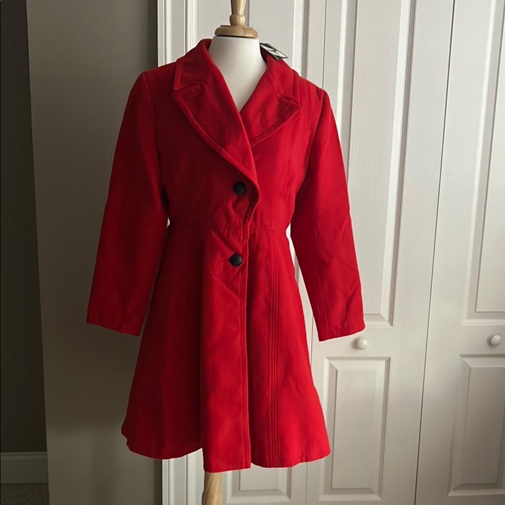 Red Trench Coat with Notched Lapel and A-Line Fit